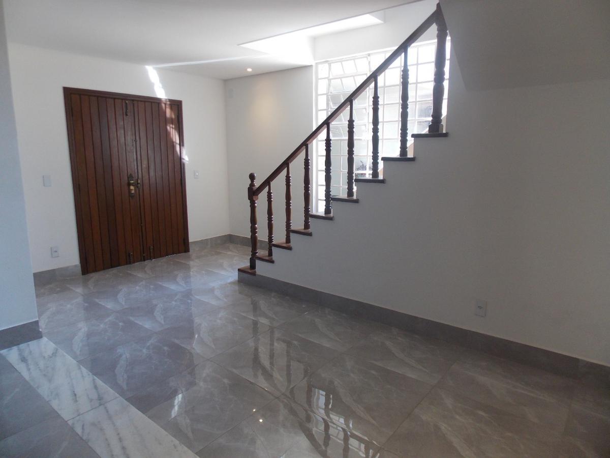 Casa, Betânia, 5 Quartos, 3 Vagas, 1 Suíte