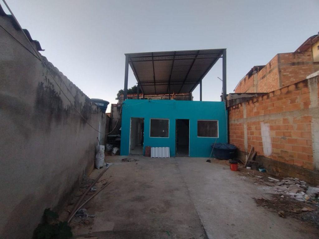 Casa, Jardim Vitória, 2 Quartos, 0 Vaga