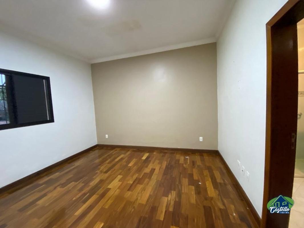 Casa, Nova Cachoeirinha, 4 Quartos, 2 Vagas, 1 Suíte