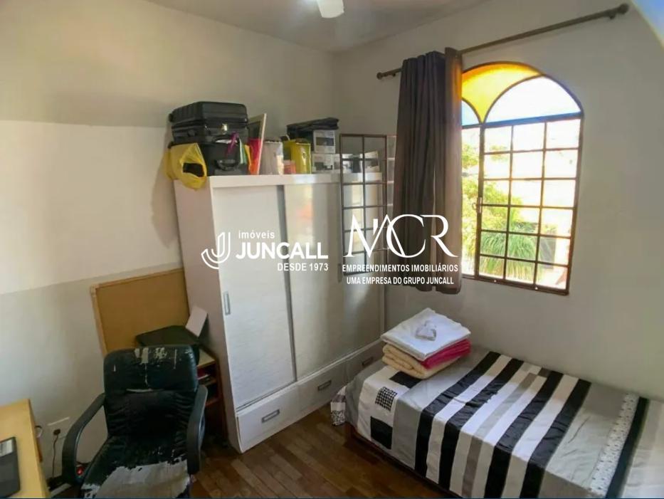 Casa, Cachoeirinha, 4 Quartos, 3 Vagas, 1 Suíte
