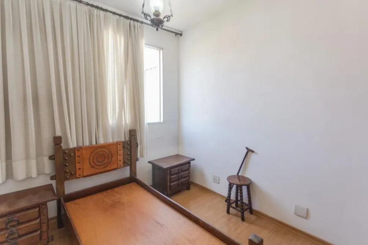 Apartamento, Vila Paris, 4 Quartos, 2 Vagas, 1 Suíte