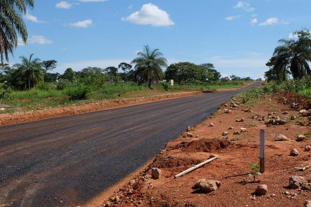 Lote, São Jose de Almeida, 0 Quarto, 0 Vaga