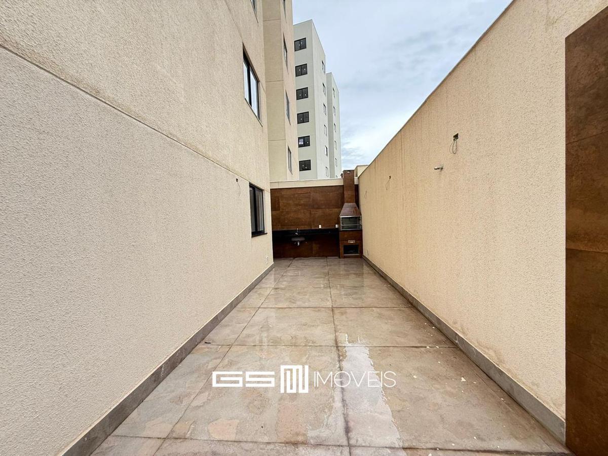 Apartamento, Serrano, 2 Quartos, 2 Vagas