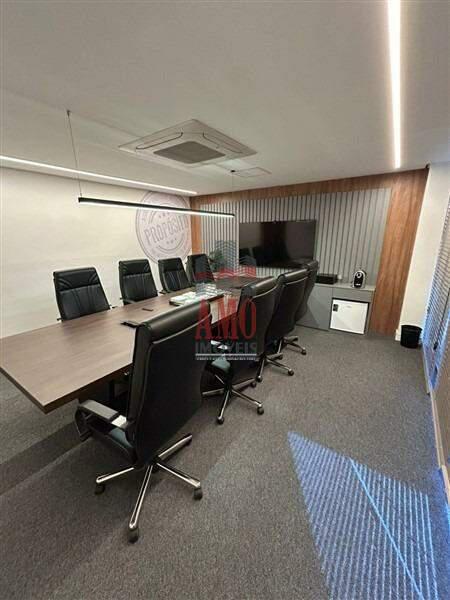 Sala, Centro