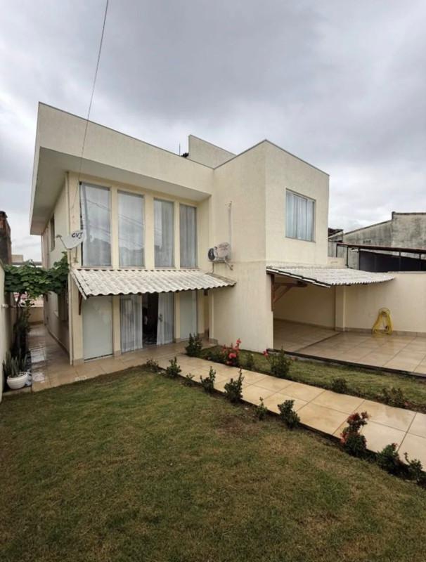 Casa, Jardim das Flores, 3 Quartos, 4 Vagas, 1 Suíte