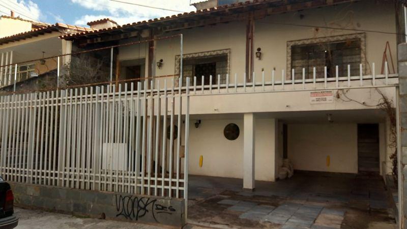 Casa, Sagrada Família, 4 Quartos, 3 Vagas, 1 Suíte