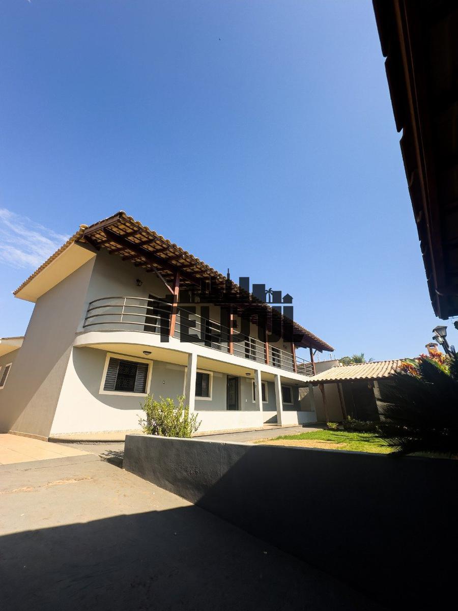 Casa, Parque Mariela, 5 Quartos, 8 Vagas, 2 Suítes