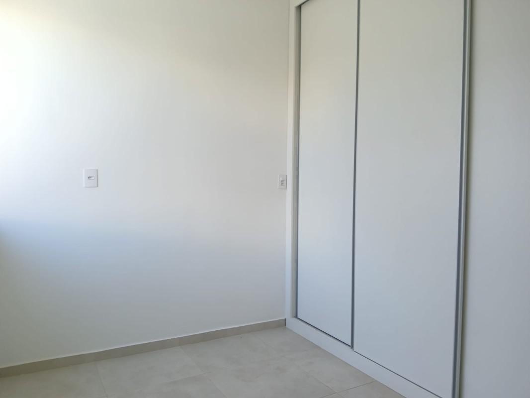 Casa, Planalto, 3 Quartos, 2 Vagas, 1 Suíte