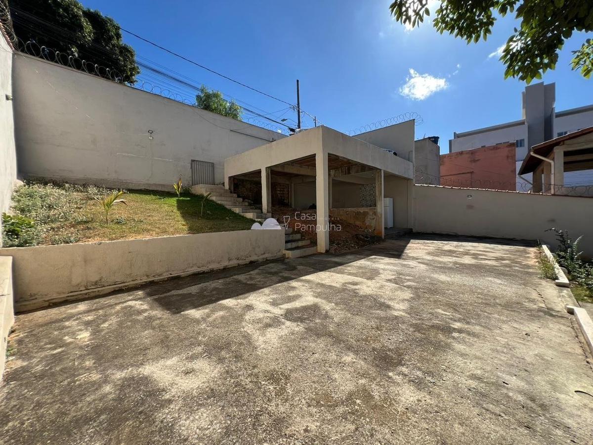 Casa, Santa Mônica, 3 Quartos, 3 Vagas, 2 Suítes