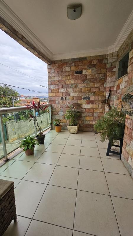 Casa, Centro, 4 Quartos, 5 Vagas, 2 Suítes