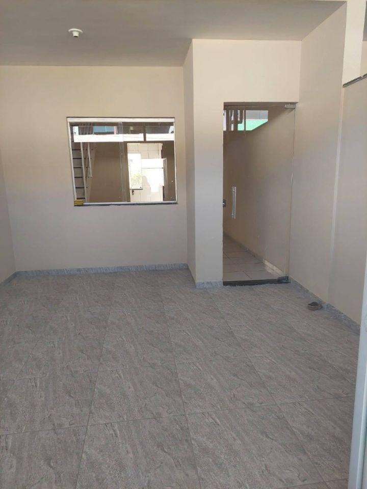 Casa, San Remo, 2 Quartos, 2 Vagas, 0 Suíte