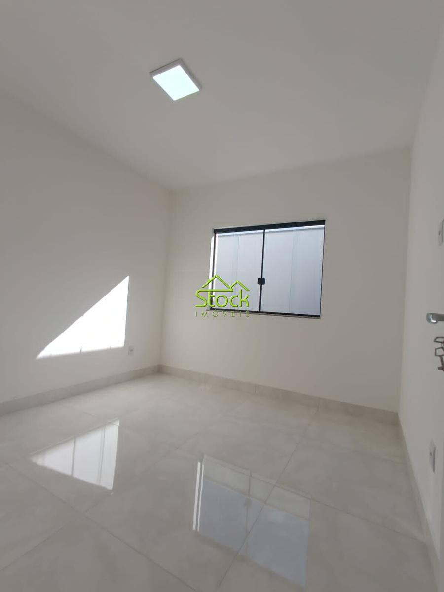Casa, Jardim Imperial, 3 Quartos, 2 Vagas, 1 Suíte