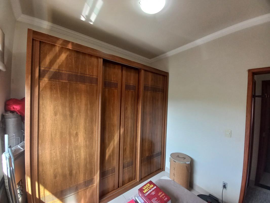 Casa, Industrial São Luiz, 3 Quartos, 2 Vagas, 1 Suíte