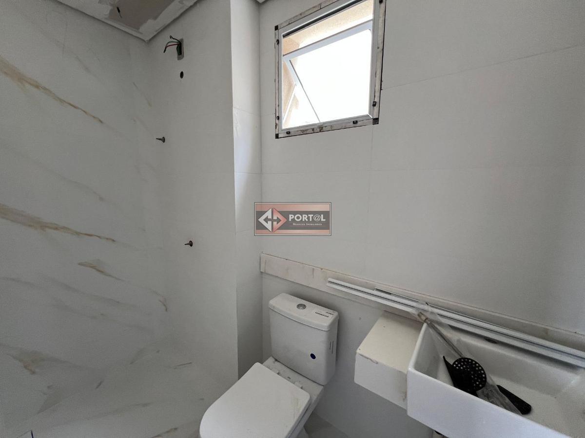 Apartamento, Sagrada Família, 2 Quartos, 2 Vagas, 1 Suíte
