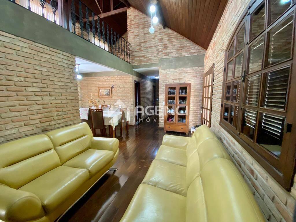 Casa, Bandeirantes (pampulha), 4 Quartos, 0 Vaga, 1 Suíte