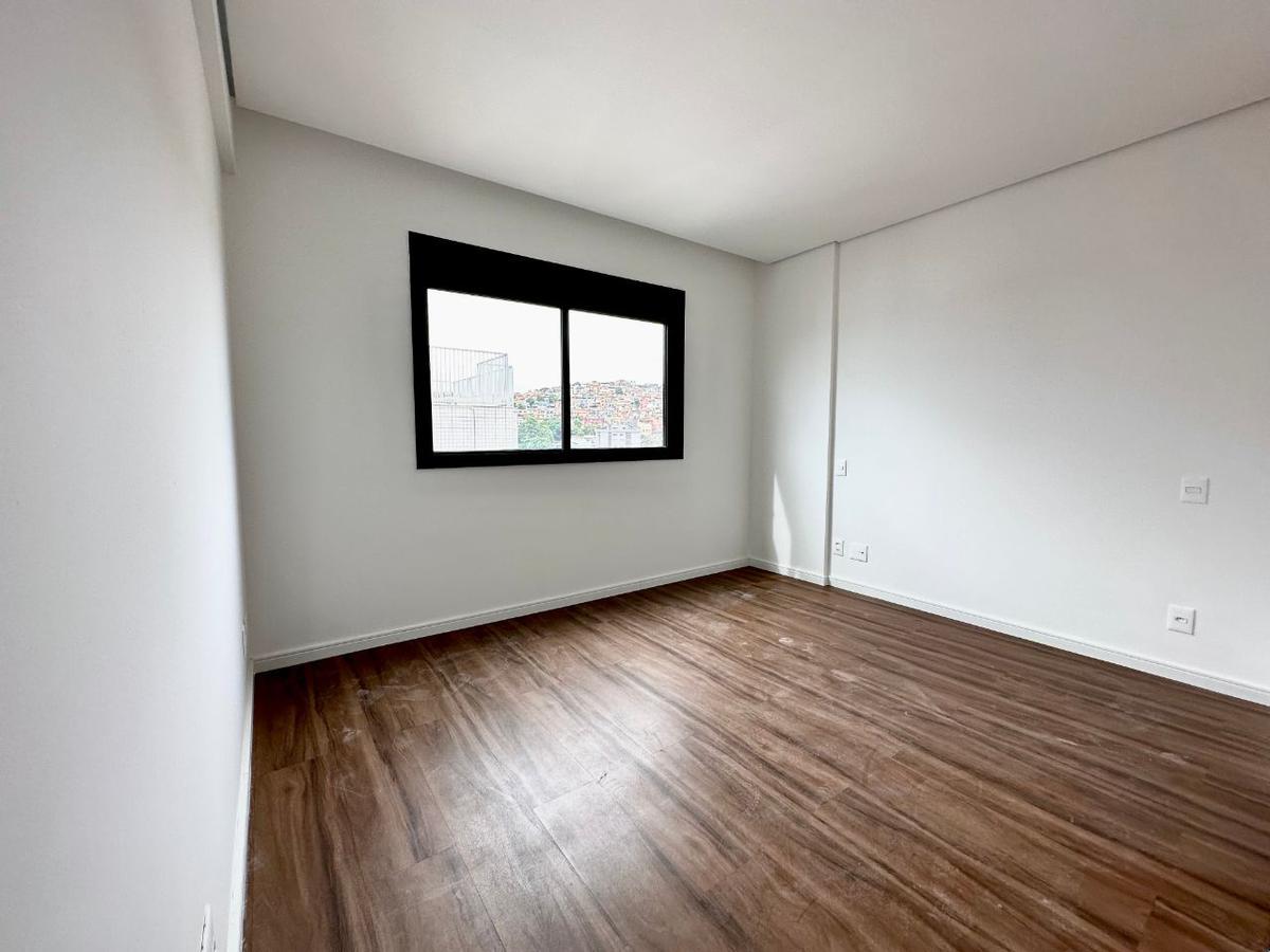 Cobertura, Serra, 4 Quartos, 4 Vagas, 2 Suítes