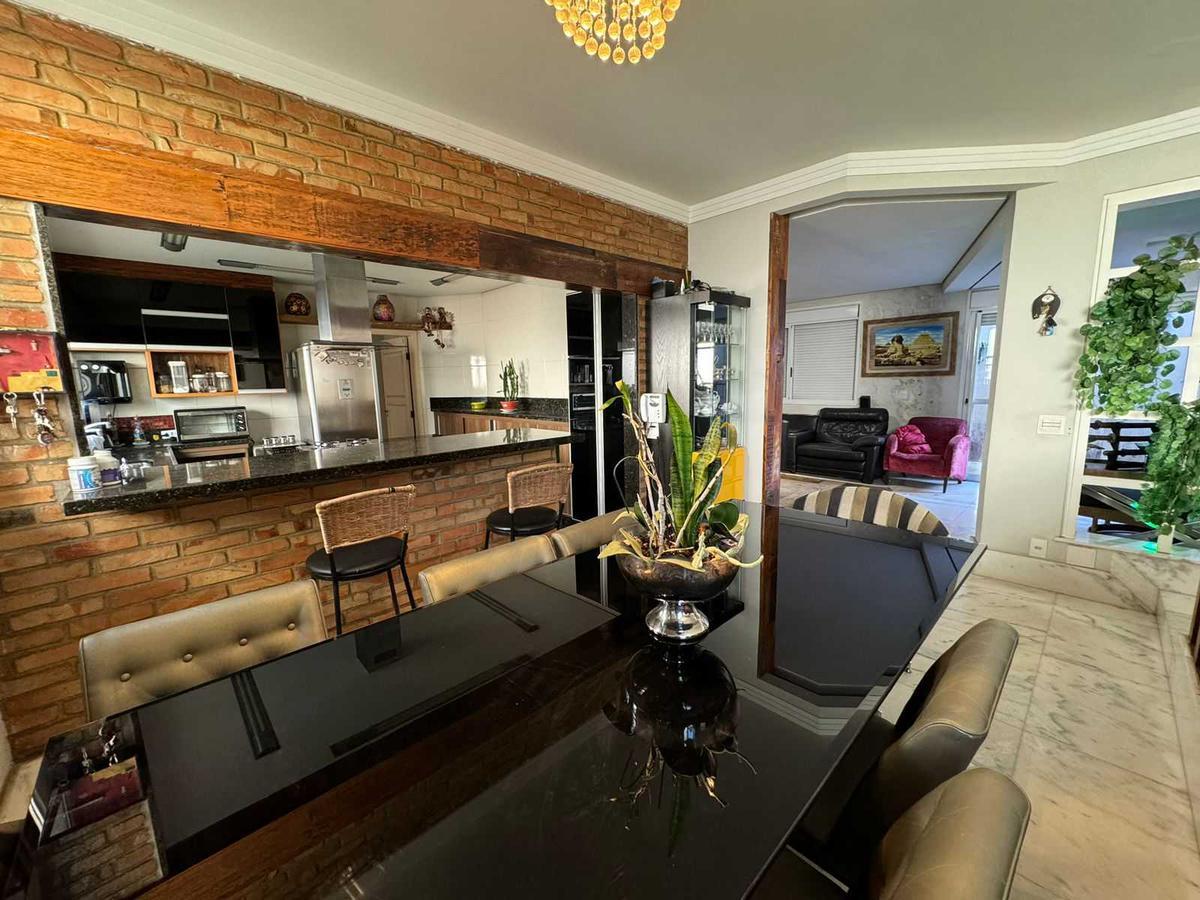 Casa, São José, 4 Quartos, 4 Vagas, 2 Suítes