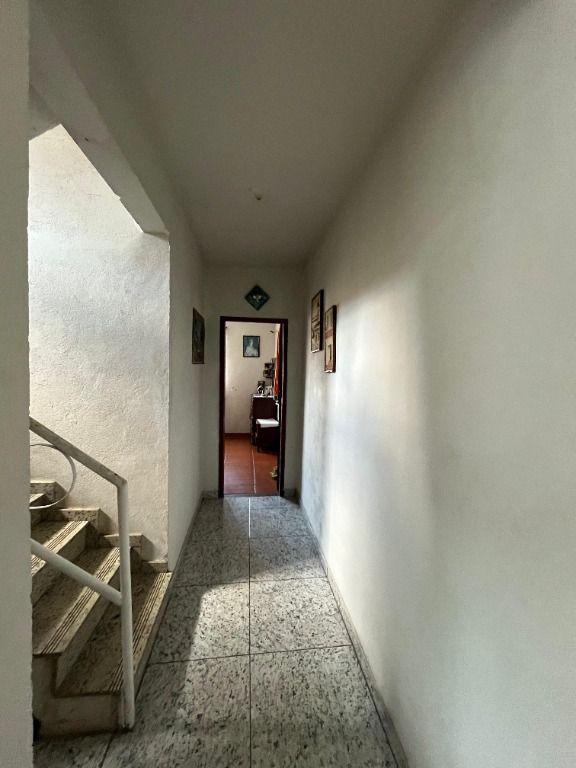 Casa, Centro, 6 Quartos, 4 Vagas, 1 Suíte