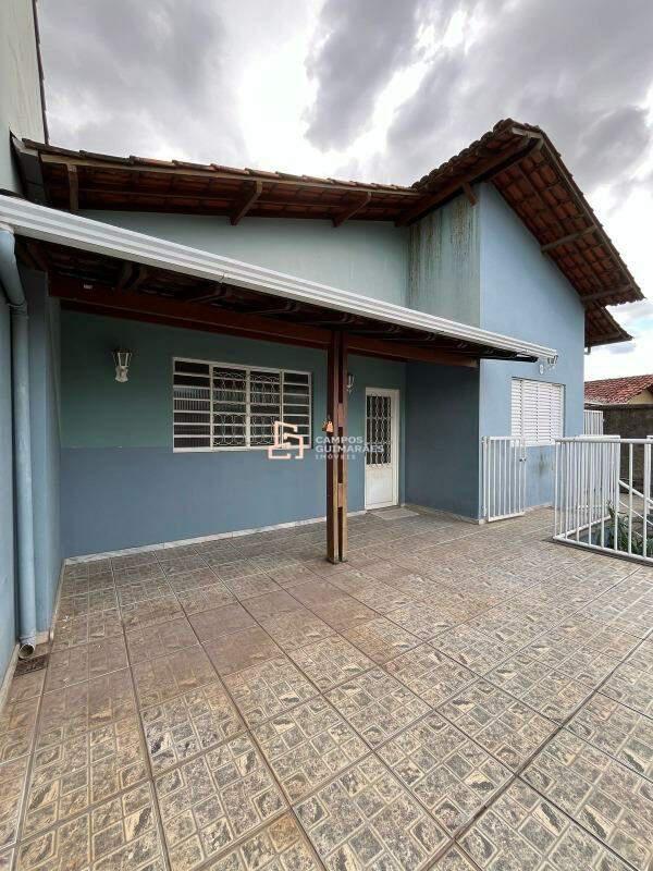 Casa, Alípio de Melo, 2 Quartos, 2 Vagas, 1 Suíte
