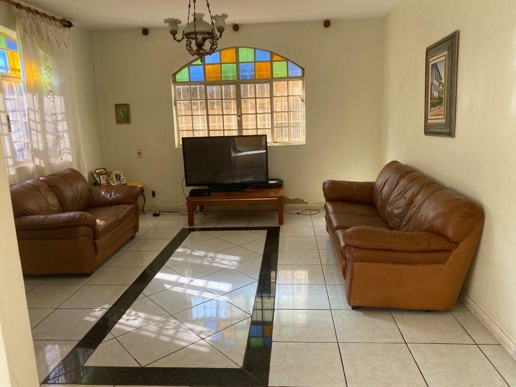 Casa, Sagrada Família, 3 Quartos, 5 Vagas, 1 Suíte