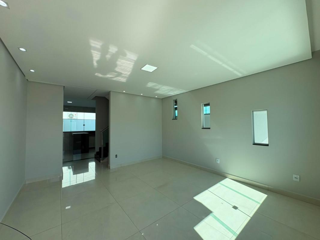 Casa, Masterville, 3 Quartos, 4 Vagas, 1 Suíte