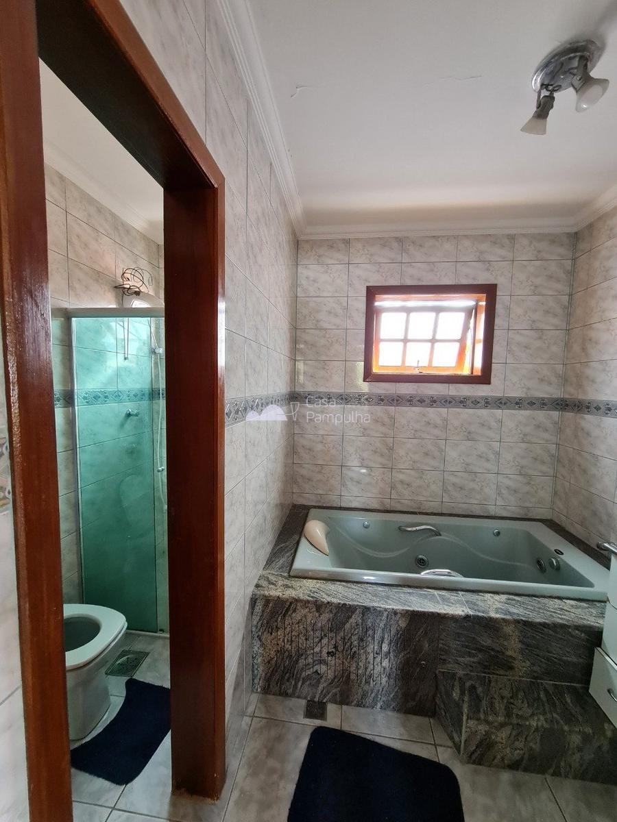 Casa, Itapoã, 5 Quartos, 4 Vagas, 2 Suítes