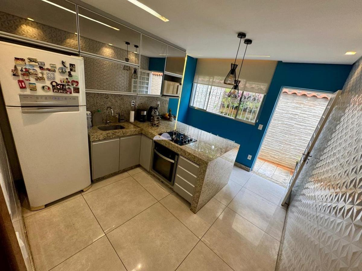 Casa, Céu Azul, 4 Quartos, 2 Vagas, 1 Suíte