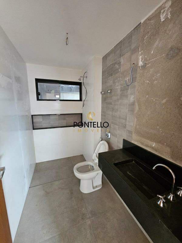Apartamento, Santa Helena, 4 Quartos, 3 Vagas, 1 Suíte