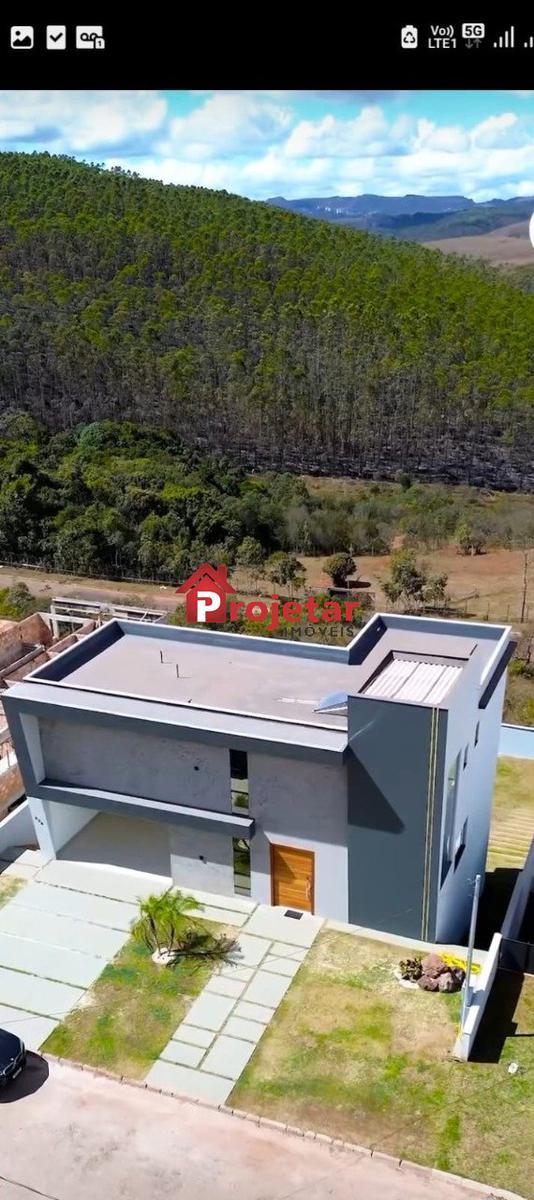 Casa, Água Limpa, 4 Quartos, 6 Vagas, 3 Suítes