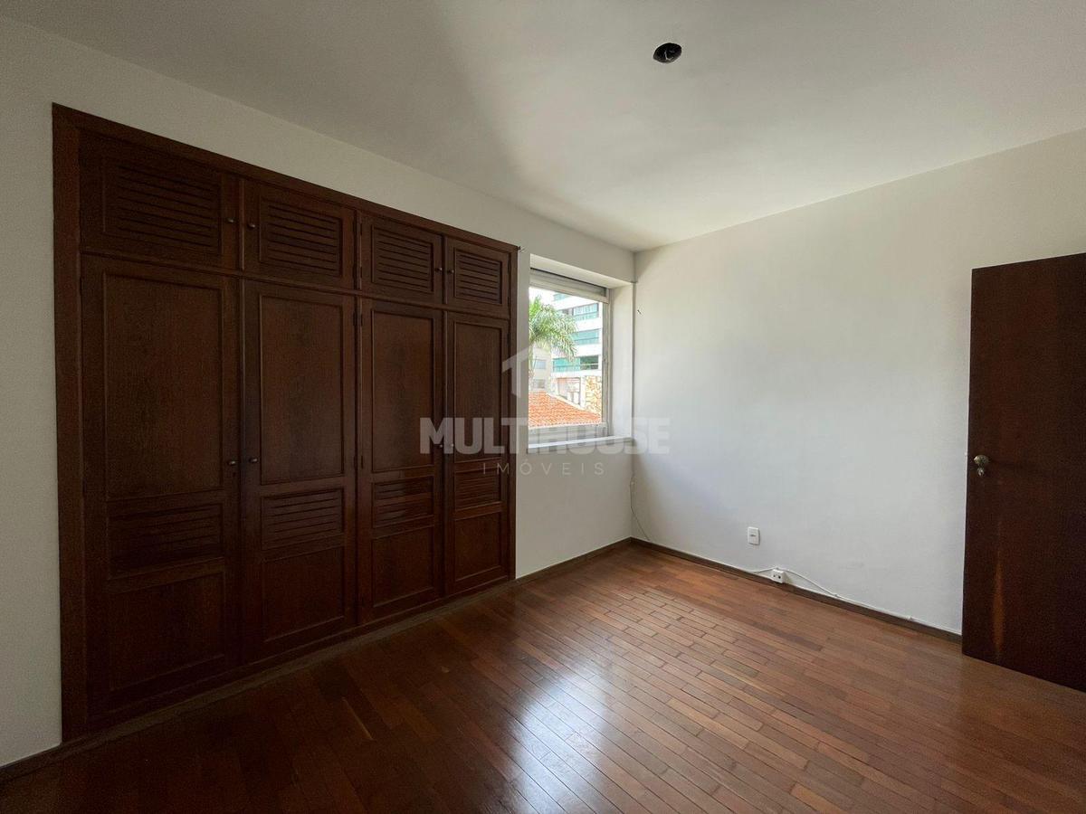 Apartamento, São José, 4 Quartos, 2 Vagas, 1 Suíte