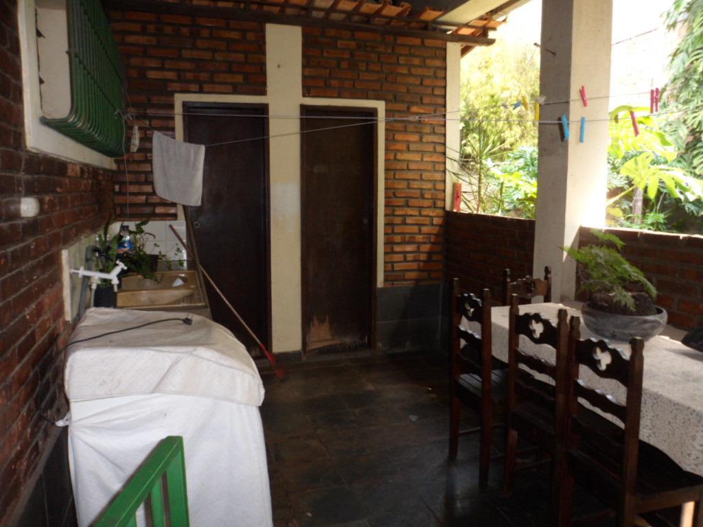 Casa, Centro, 4 Quartos, 10 Vagas, 1 Suíte