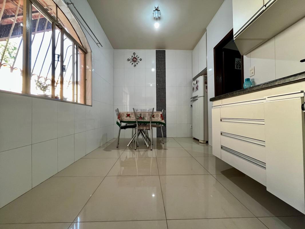 Casa, São Marcos, 3 Quartos, 4 Vagas, 1 Suíte