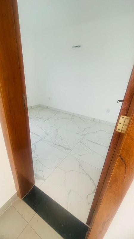 Cobertura, Coqueiros, 3 Quartos, 2 Vagas, 1 Suíte
