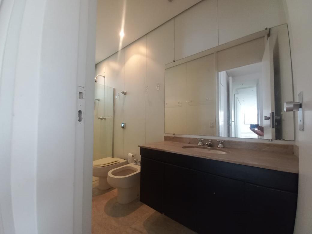 Cobertura, Funcionários, 4 Quartos, 3 Vagas, 2 Suítes