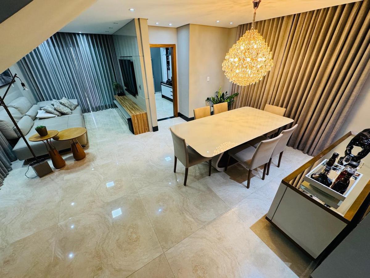 Casa, Copacabana, 3 Quartos, 5 Vagas, 2 Suítes