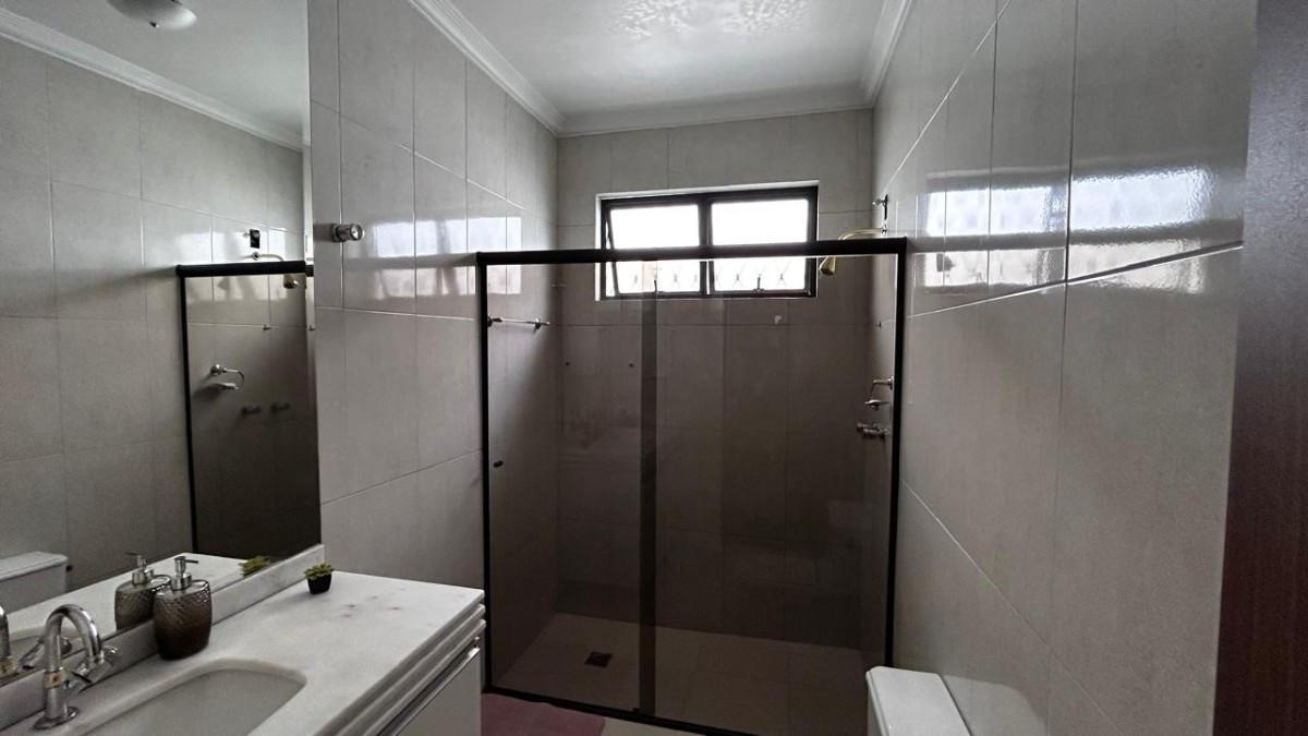 Casa, Santa Amélia, 4 Quartos, 15 Vagas, 1 Suíte