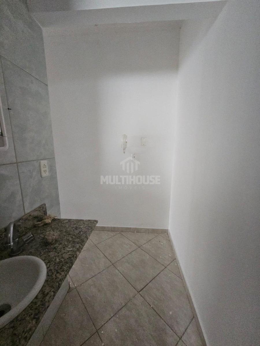 Casa, Letícia, 2 Quartos, 1 Vaga