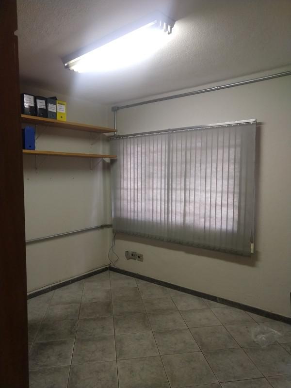 Galpão, Betânia, 1 Quarto, 40 Vagas