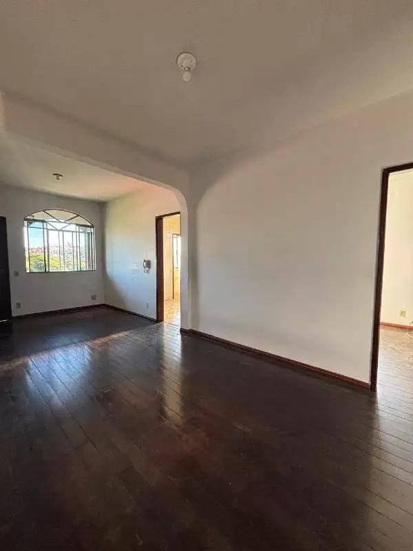 Apartamento, Barreiro, 3 Quartos, 2 Vagas, 1 Suíte