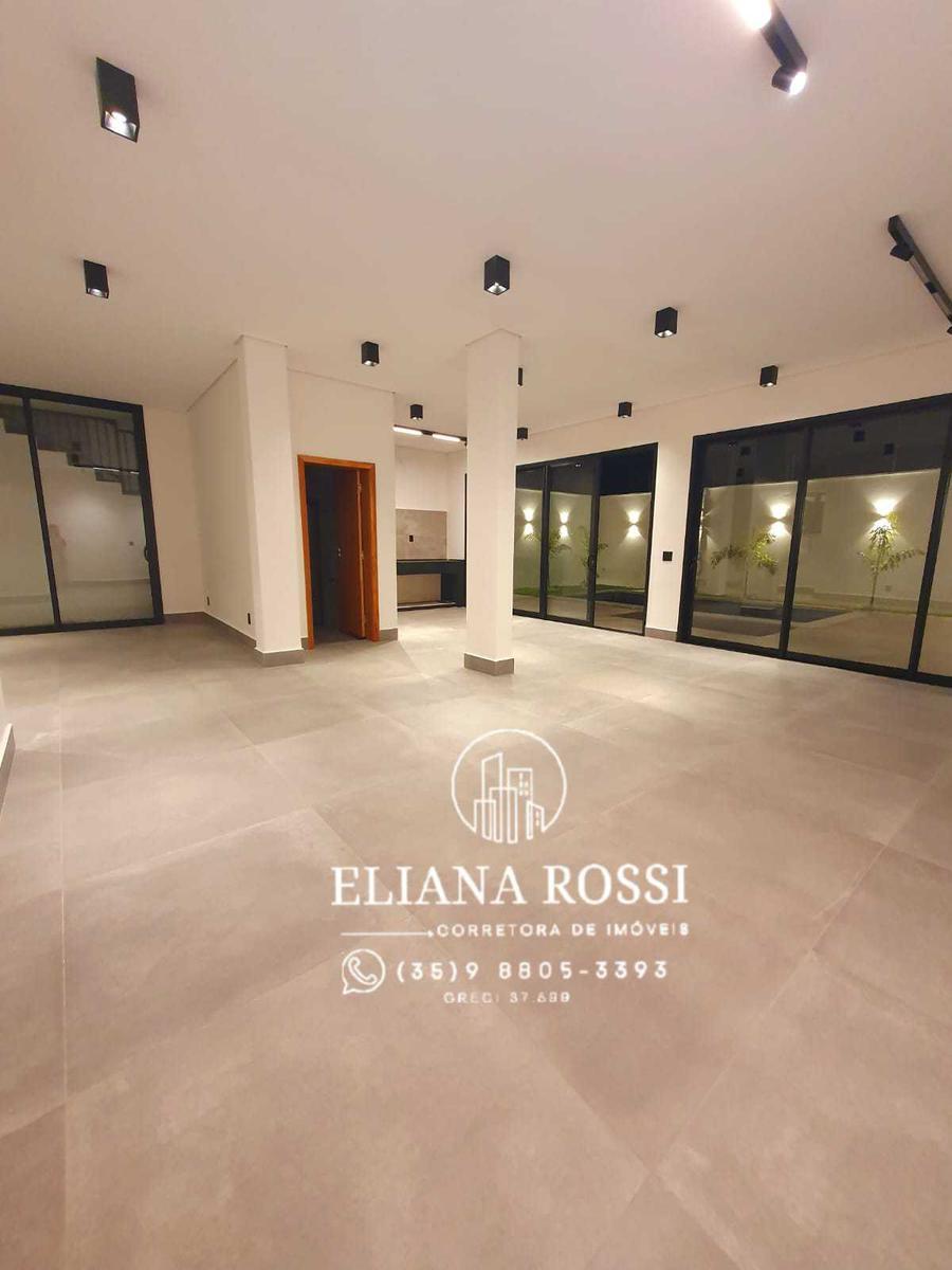 Casa, Vila Paiva, 3 Quartos, 4 Vagas, 3 Suítes