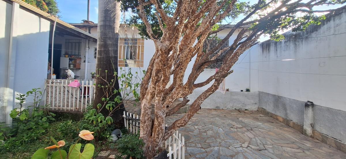 Casa, Colégio Batista, 4 Quartos, 2 Vagas