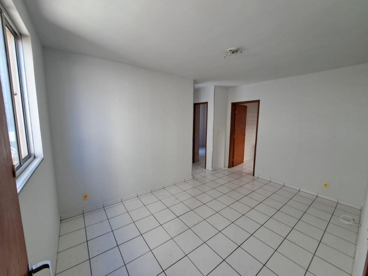 Apartamento, Ipiranga, 2 Quartos, 1 Vaga, 0 Suíte