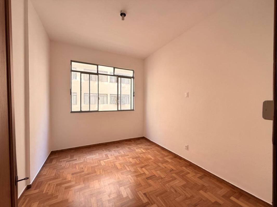 Apartamento, Centro, 2 Quartos, 0 Vaga