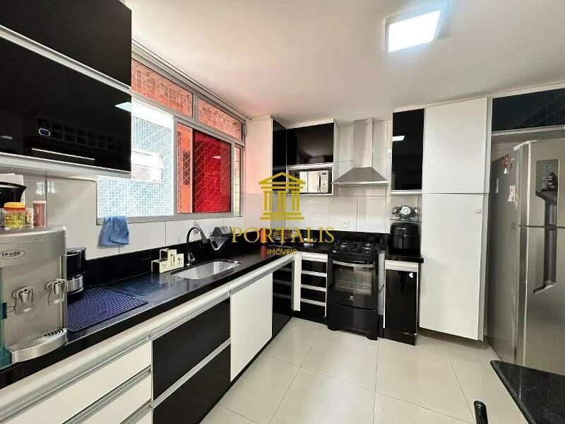 Apartamento, Buritis, 4 Quartos, 3 Vagas, 1 Suíte