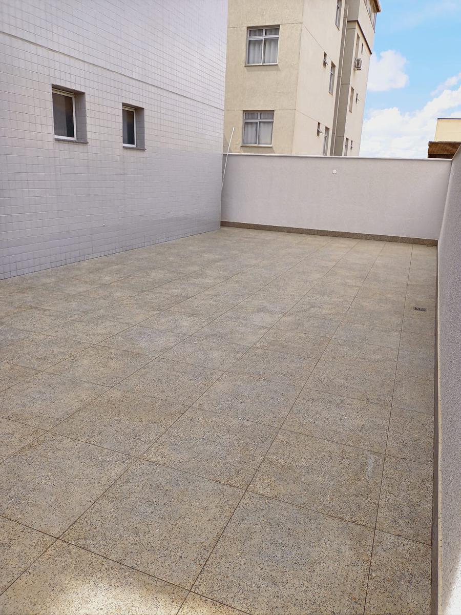 Cobertura, Fonte Grande, 3 Quartos, 2 Vagas, 1 Suíte