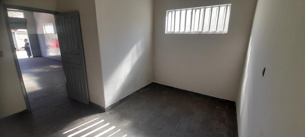 Andar, São José, 0 Quarto, 0 Vaga