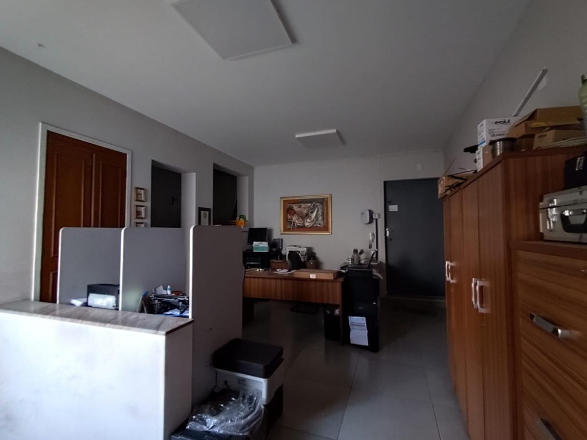 Casa Comercial, Carlos Prates, 3 Quartos, 4 Vagas