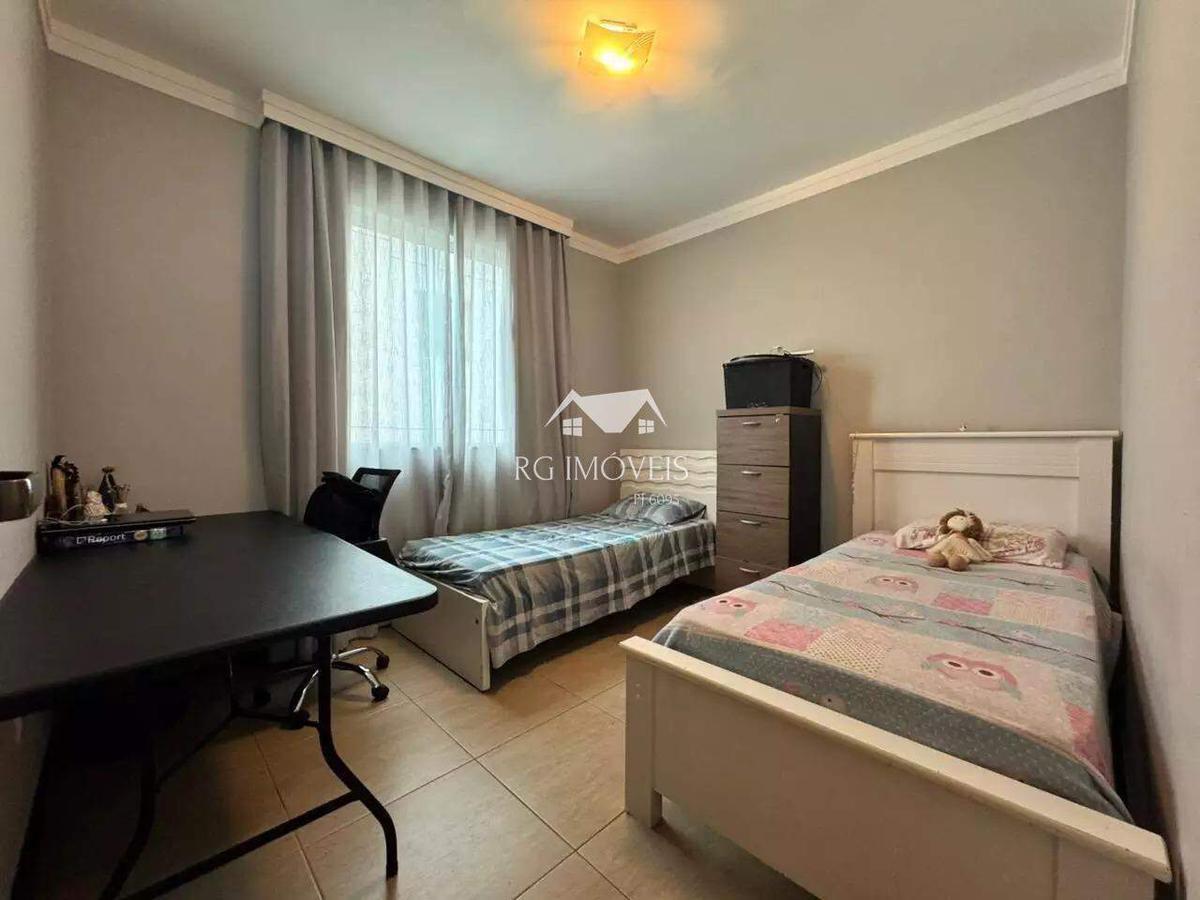 Apartamento, Barreiro, 3 Quartos, 2 Vagas, 1 Suíte