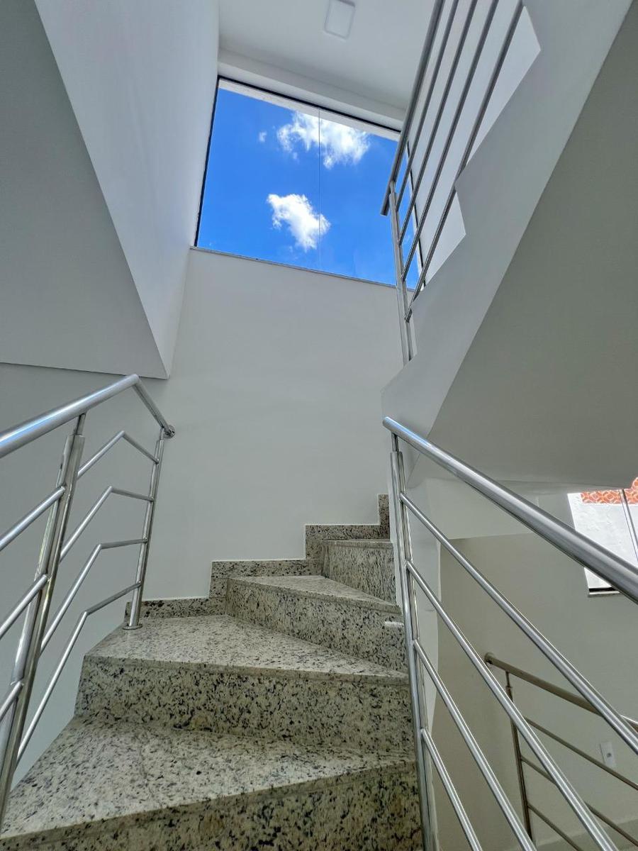 Casa, Planalto, 3 Quartos, 4 Vagas, 3 Suítes