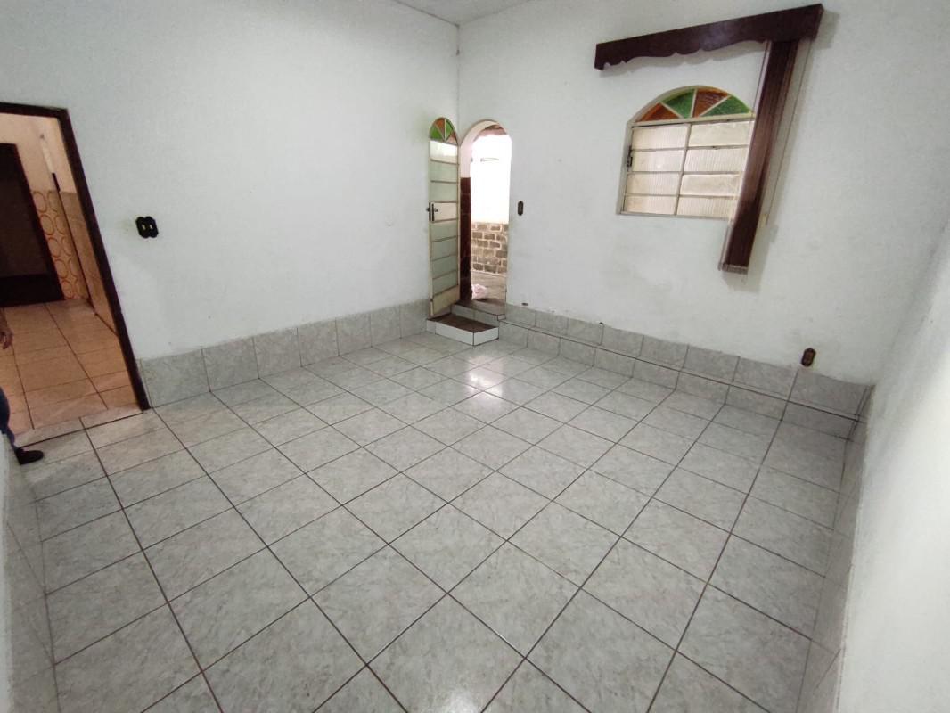 Casa, Alto Caiçaras, 4 Quartos, 2 Vagas, 1 Suíte